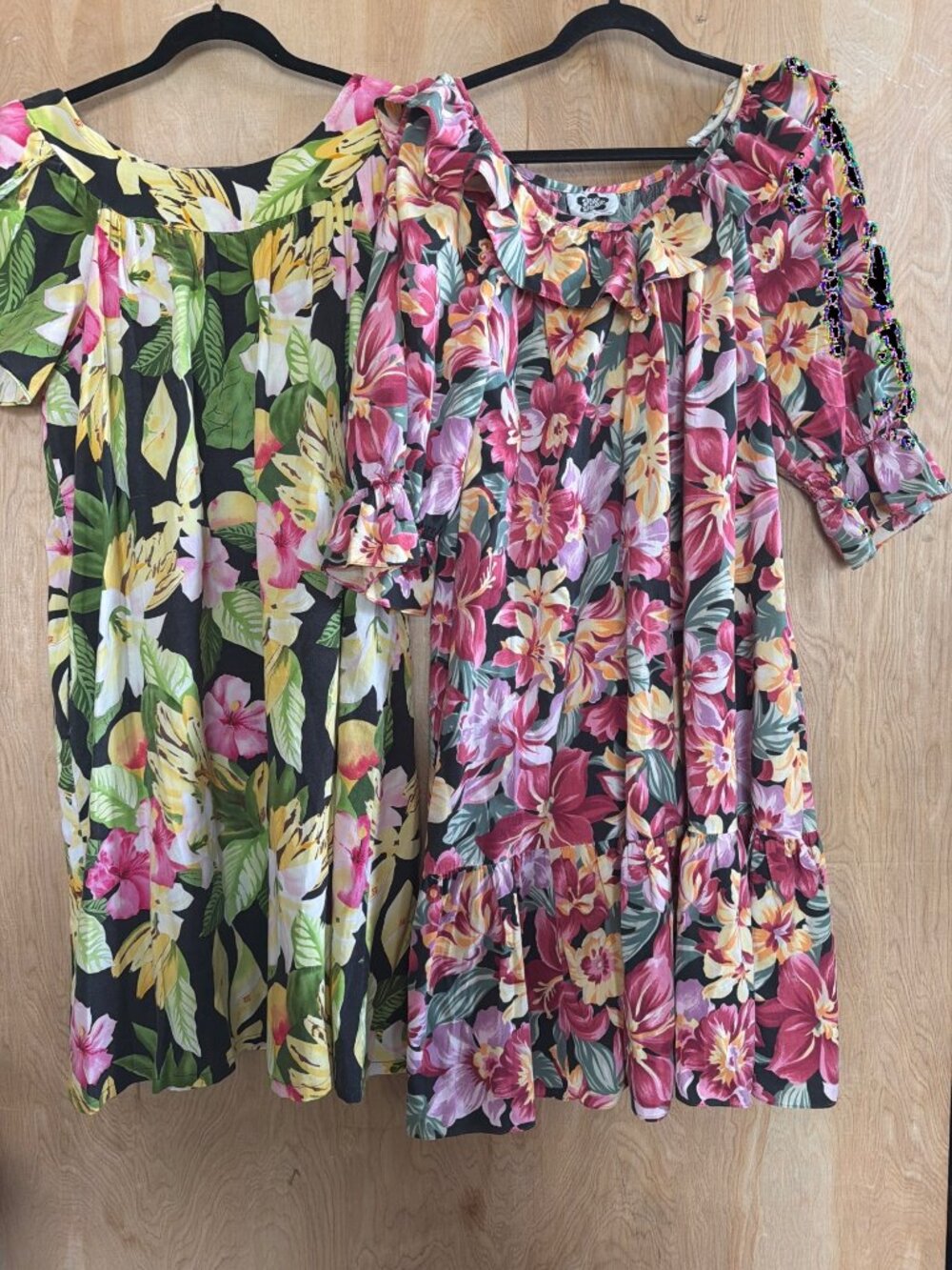 Hilo Hattie Hawaiian Floral MuuMuu Caftan House Dress Size XL Vintage Set of 2